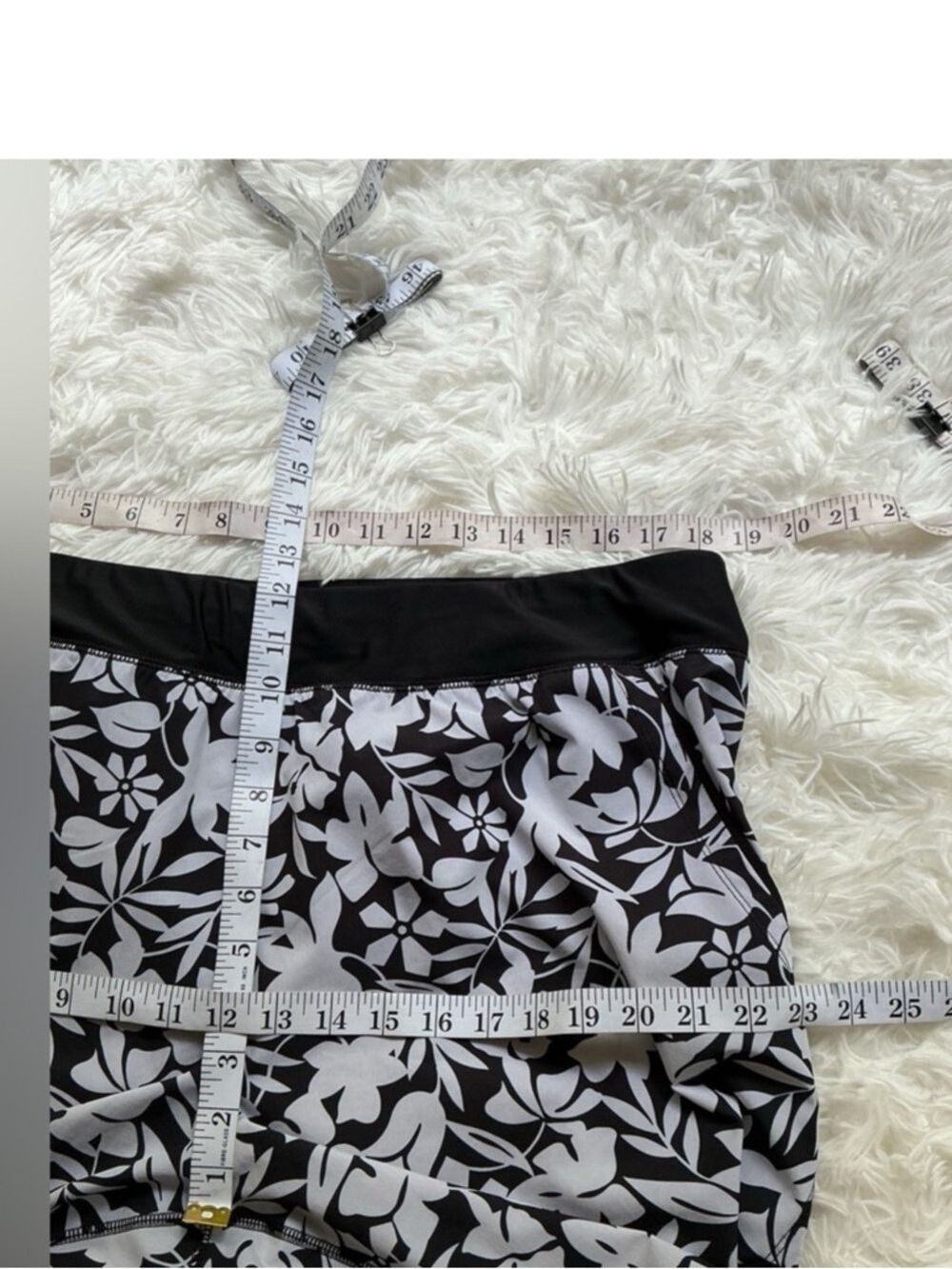 Lands’ End Women’s Quick Dry Swim board Shorts black white tropical print 18 - Picture 10 of 12